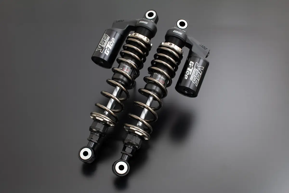 漆黒の輝きが足元を引き締める！ YSSからZ系／ゼファー適合の特別仕様