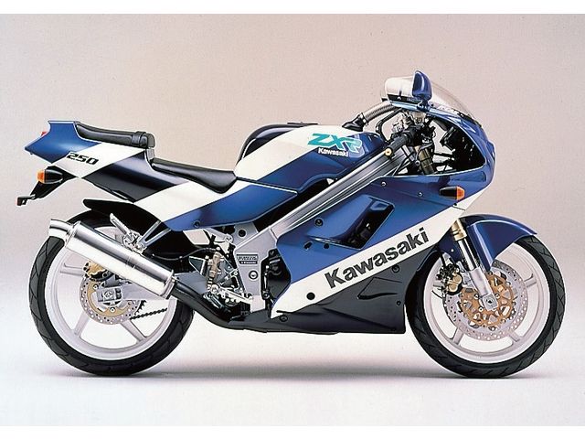 カワサキ ZXR250 /R 1990年式 ZX250A/B/C/Dの諸元・スペック情報