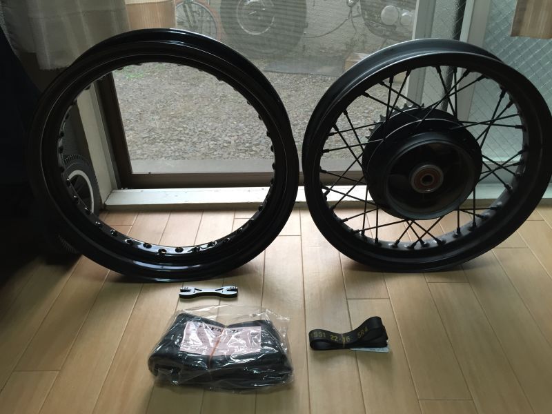 HONDA SOLO ホイール 1.40 X 18 スポーク付き カブやJAZZ HONDA SOLO