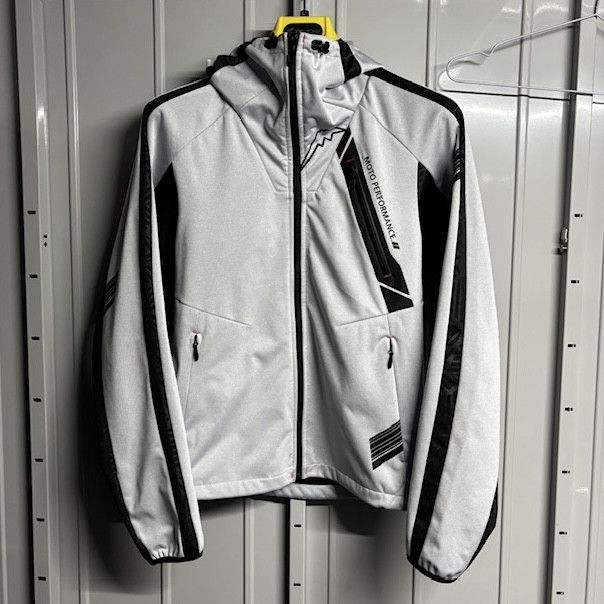 カジュアルパーカー・フーディー・スウェットからKUSHITANI:クシタニの