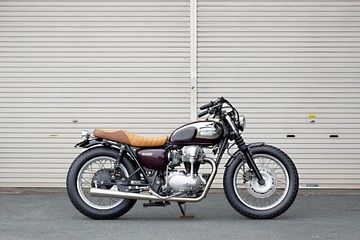 W650/カワサキ 希少なクロームバージョンをベースにフルカスタム