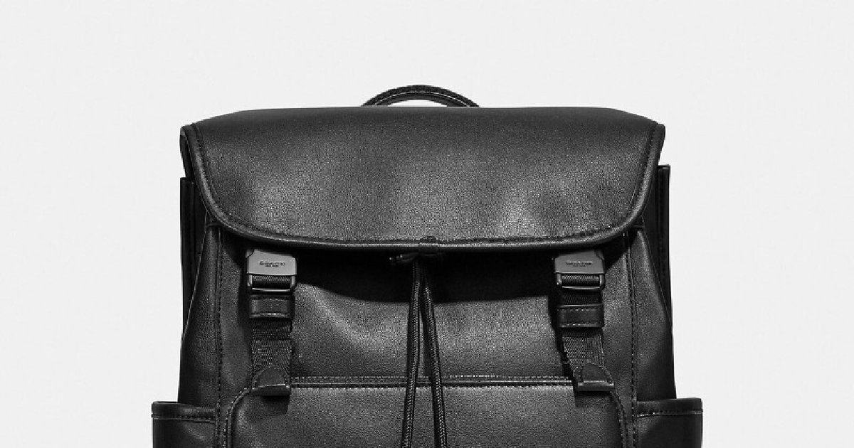 黒しか勝たん！コーチから新作「リーグ フラップ バックパック」が発売