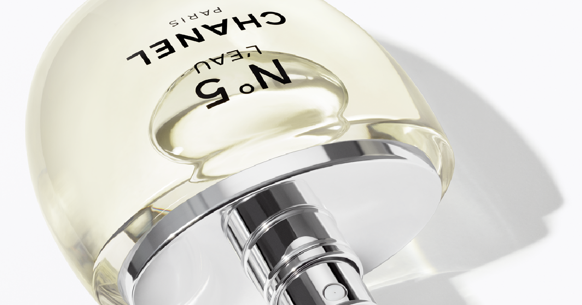 シャネル】限定ボトルに入った名作フレグランス「シャネル N°5 ロー