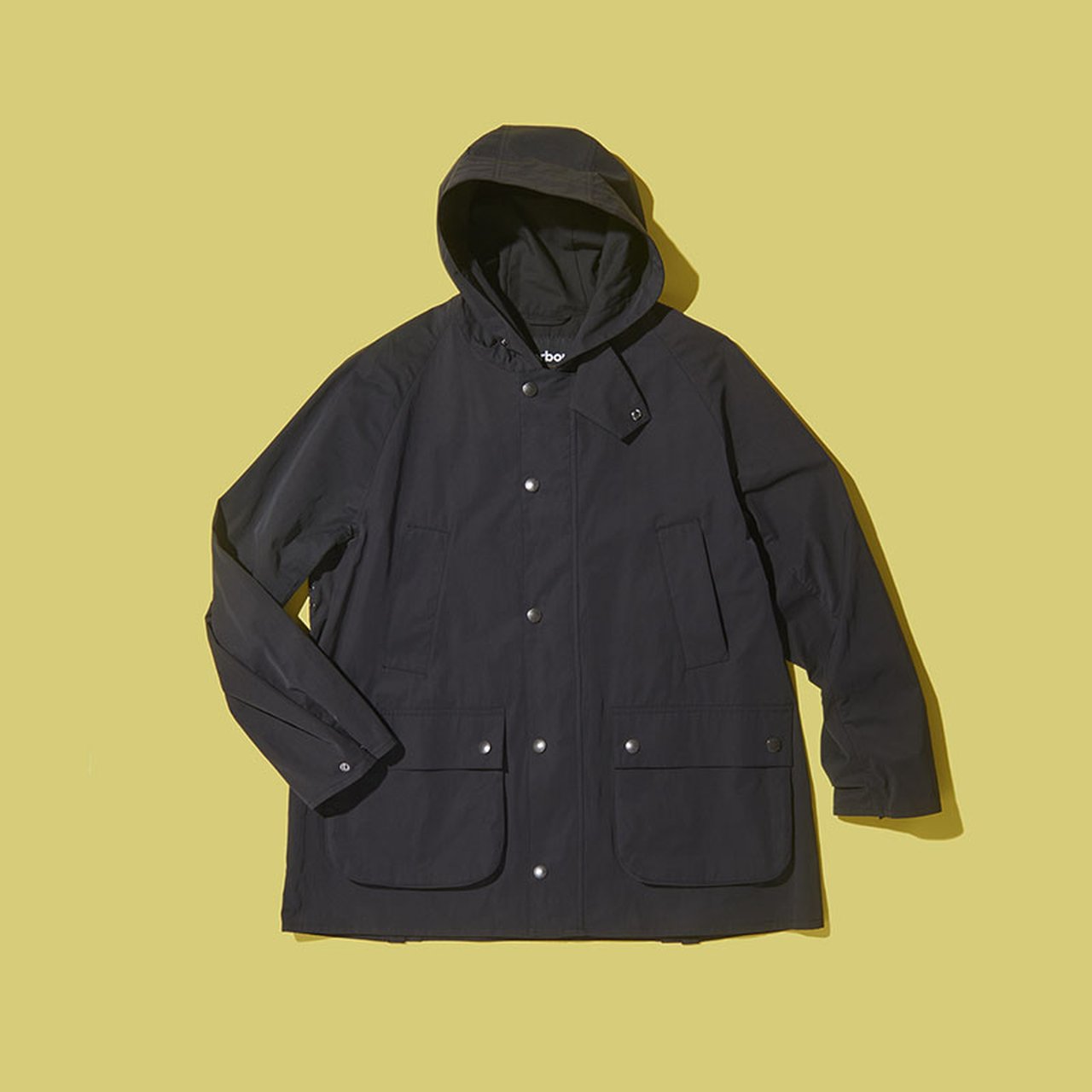 ユナイテッドアローズ編】初夏まで着られるバブアー、オール白の