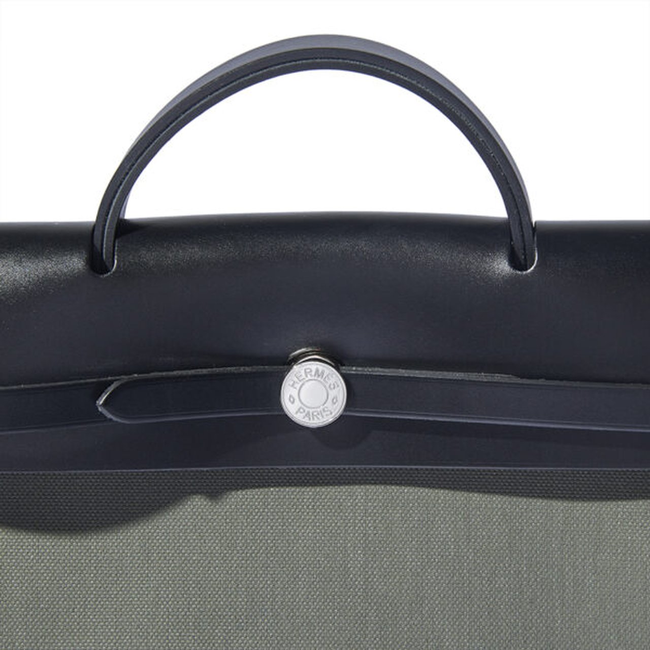 エルメス、サンローラン… 大人の夏の着こなしを格上げ。人気ハイ