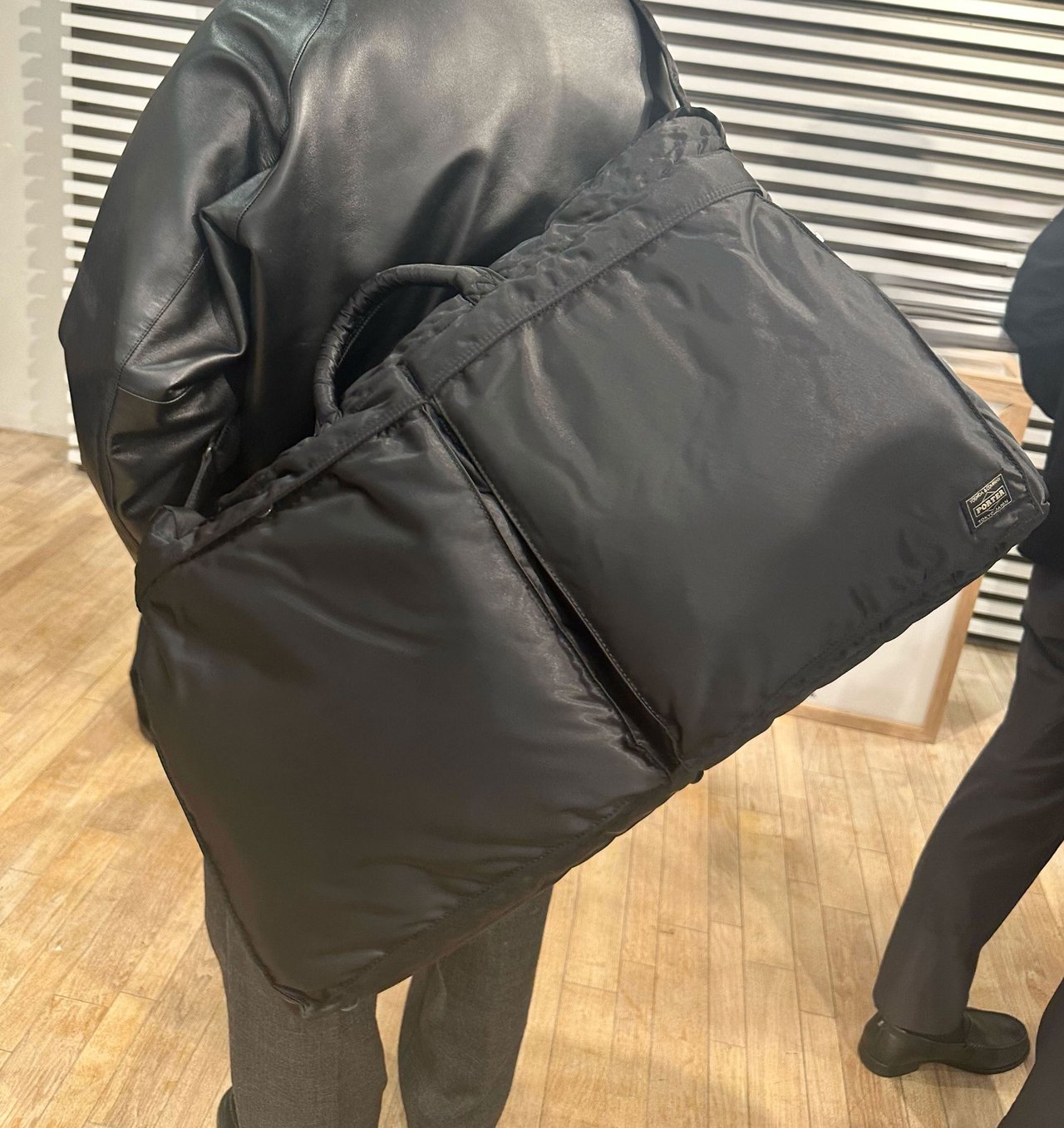 大人の吉田カバン】新生タンカー、一番人気の「黒」40モデルを全部見せ