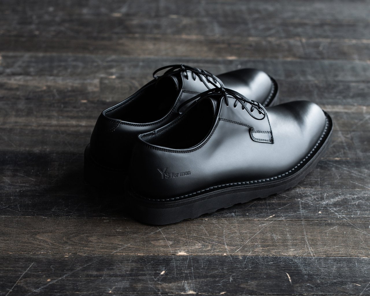 大人のダナー】オンオフ使える「Y's for men」とコラボしたポストマン