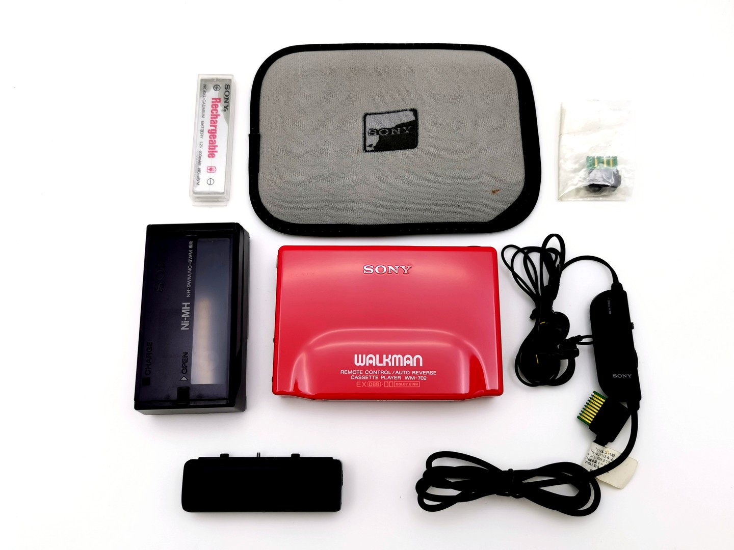 希少】ソニー ウオークマン WM-702 レッド レッド 希少 SONY Walkman