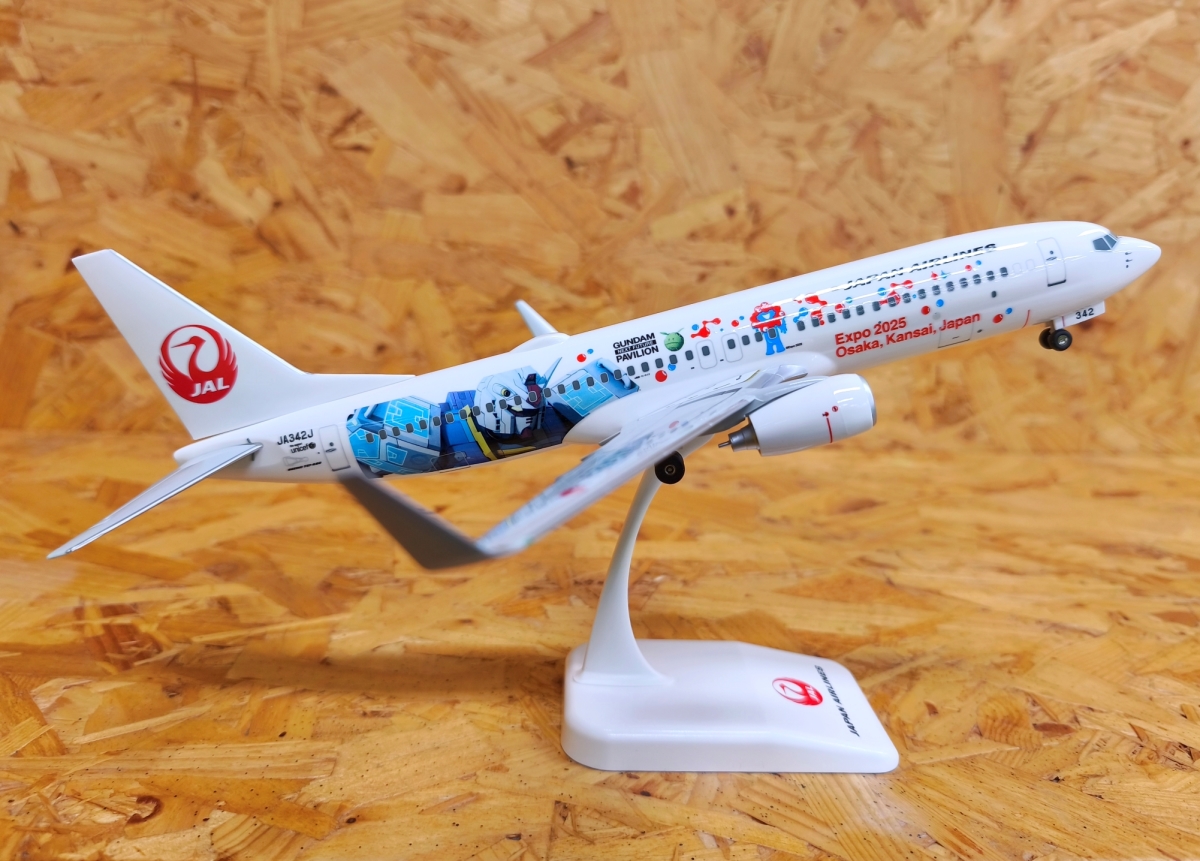 1/130 Boeing 737-800 (JA343J) Japan Airlines (JAL) X Gundam 2025