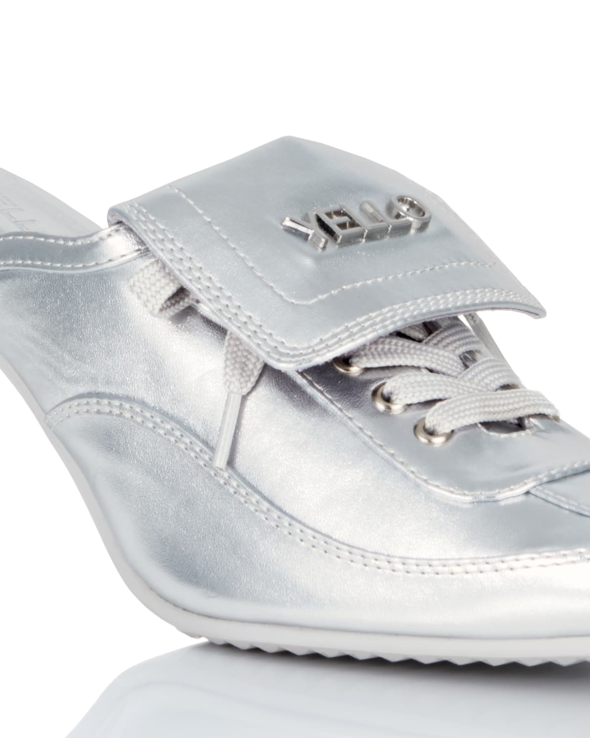 YELLO スニーカーミュールSTEEL SNEAKER MULES シルバー