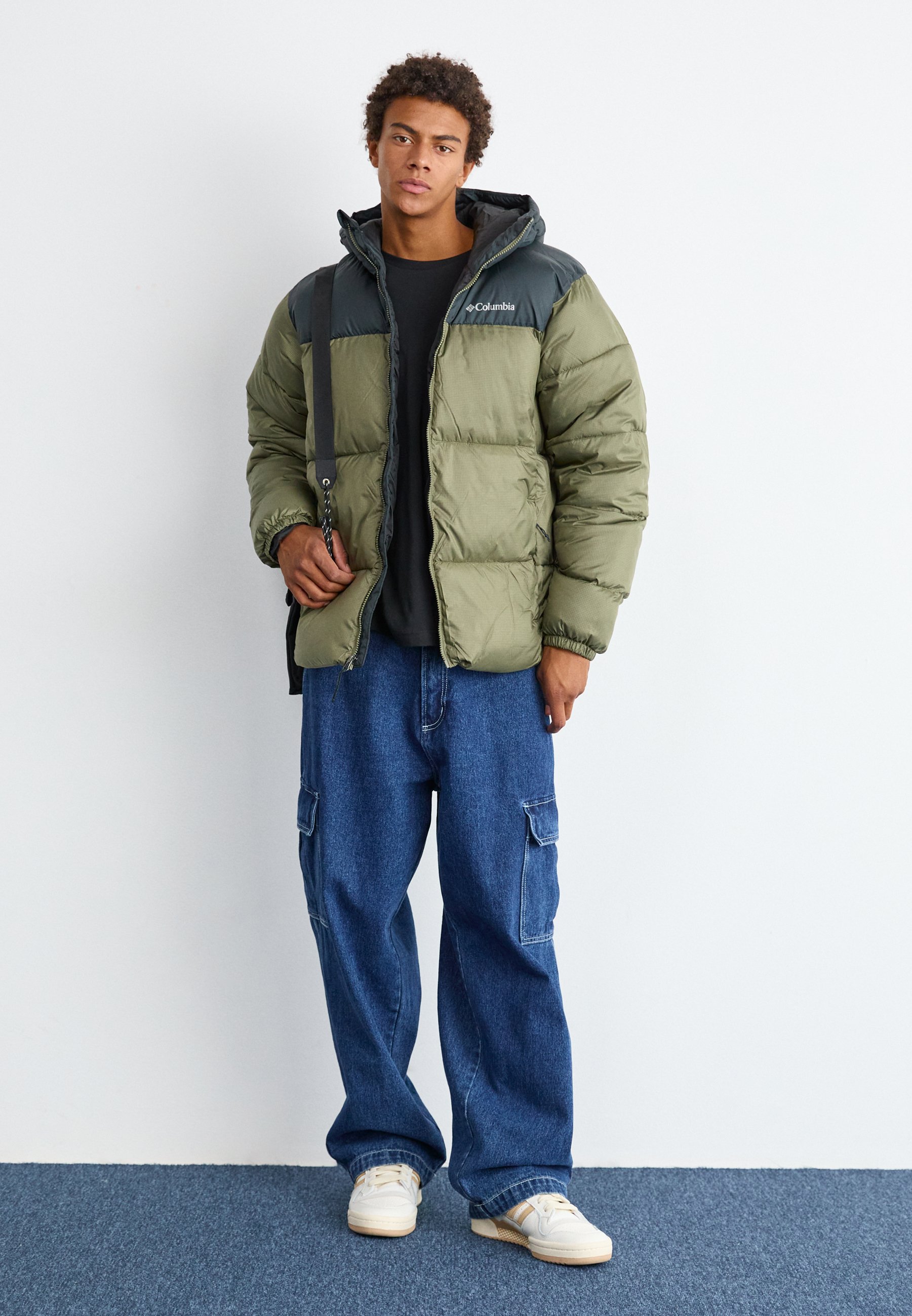 Columbia PUFFECT HOODED JACKET - Winter jacket - stone green/black