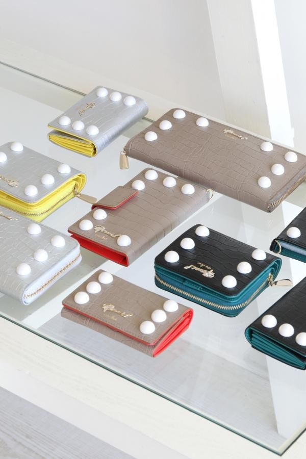 MUVEIL(ミュベール) パールスタッズモバイルケース - YAMAROKU