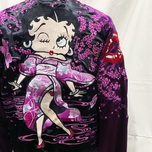 送料無料】BETTY BOOP×絡繰魂 桜に着物ベティ 刺繍スカジャン