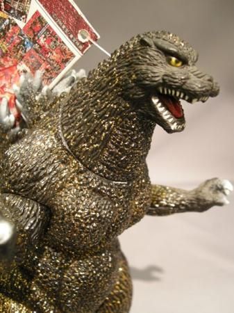 バンダイ・劇場限定「世紀末覇王ゴジラ（金粉）」タグ付