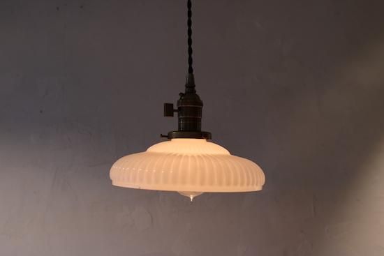 昭和レトロ菊型ミルクガラスシェード/ソケットセット/口金E26/電球別売