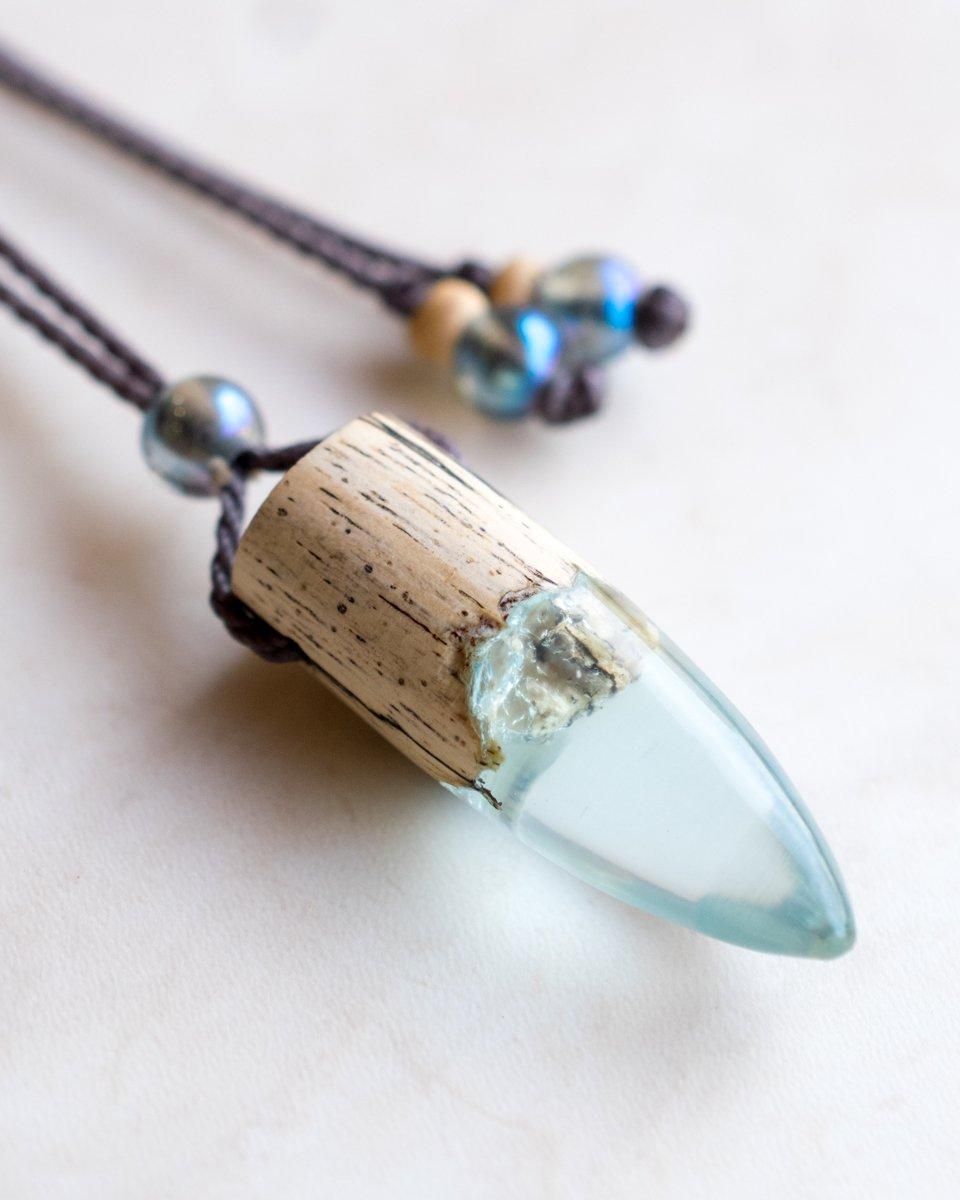 ウッドレジンネックレス(Bullet) | 天然木とレジンの個性的な