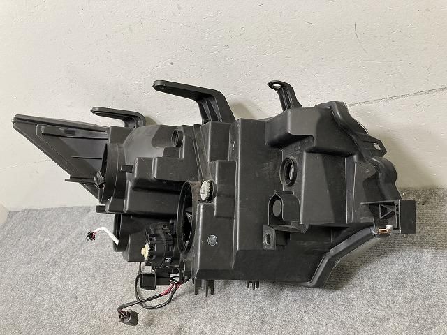 デリカD:5/D5 CV1W/CV2W/CV4W/CV5W 純正 前期 左 ヘッドライト/ランプ