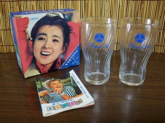 三ツ矢サイダー 秋吉久美子 キラキラグラス 2個セット - 「宝の森