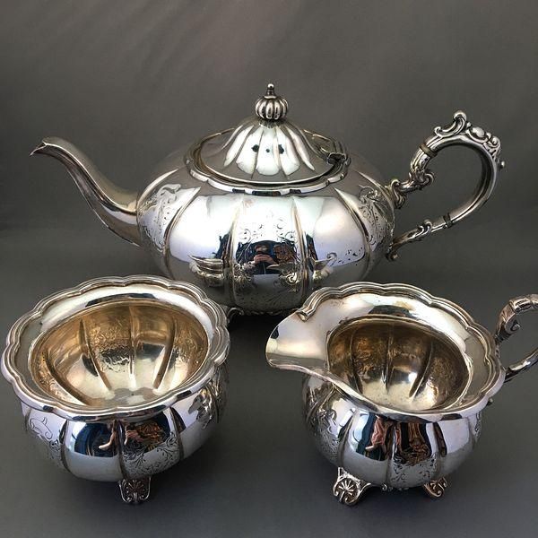 イギリス製シルバープレートティーポットセット 高級感溢れるティー