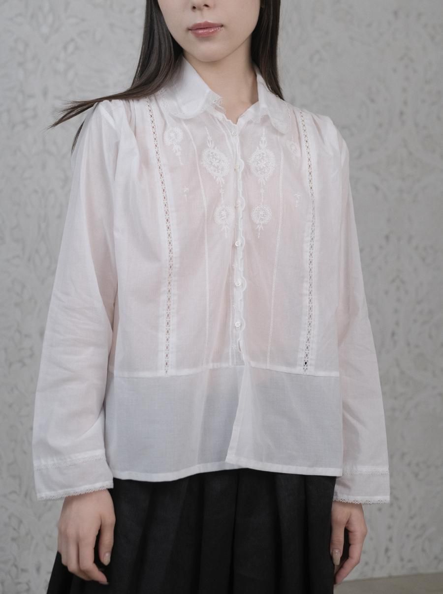 Native Village | flower 花刺繍ブラウス - c a b i n e t O N L I N E