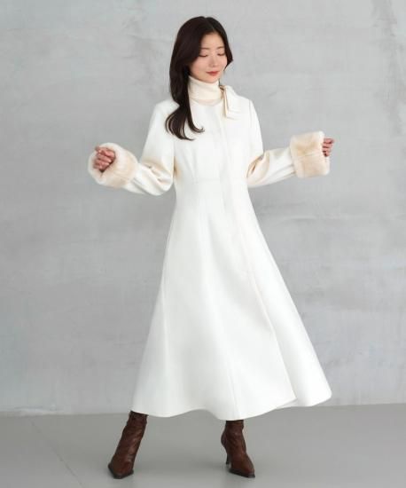 ファーカフスフレアコート(リボンブローチ付き)「K1631」