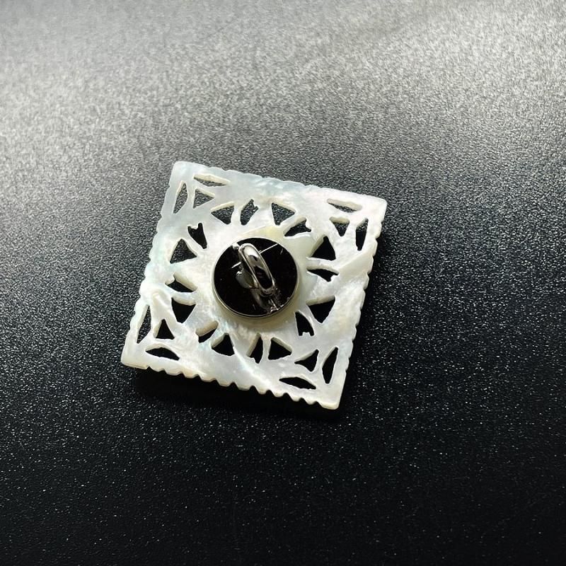 ベツレヘムパール Little Squre 八芒星 | ボタン・ブローチ - CO