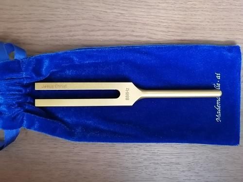 888Hz Jesus Christ ゴールド - マドモアゼル・愛公式ショップ