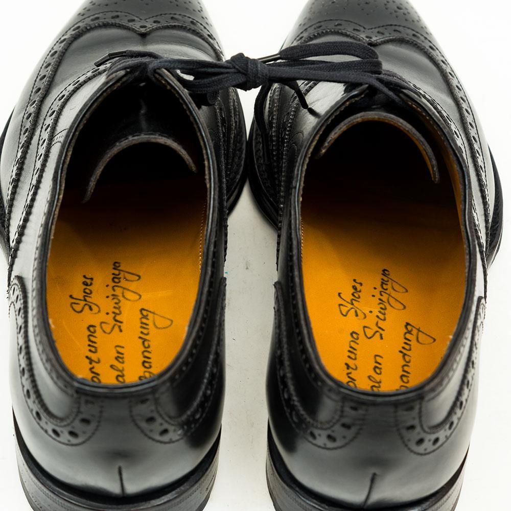 ジャランスリワヤ 98443 内羽根ウィングチップ フルブローグ ブラック