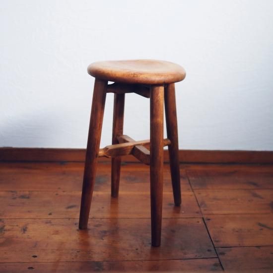 欅の丸椅子（アンティーク） - 不二家｜醤油みそ醸造元 明治29年創業