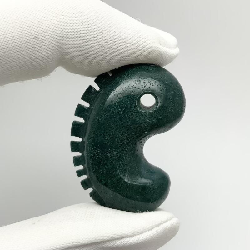 出雲石／碧玉 勾玉 大 AA 獣型 】 | めのうの店川島【公式通販】創業