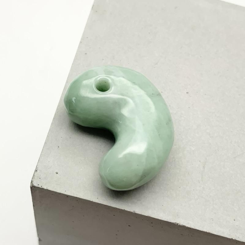 糸魚川翡翠 勾玉 巴型 】 | めのうの店川島【公式通販】創業明治10年