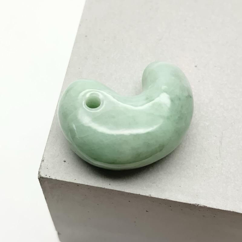 糸魚川翡翠 勾玉 巴型 】 | めのうの店川島【公式通販】創業明治10年