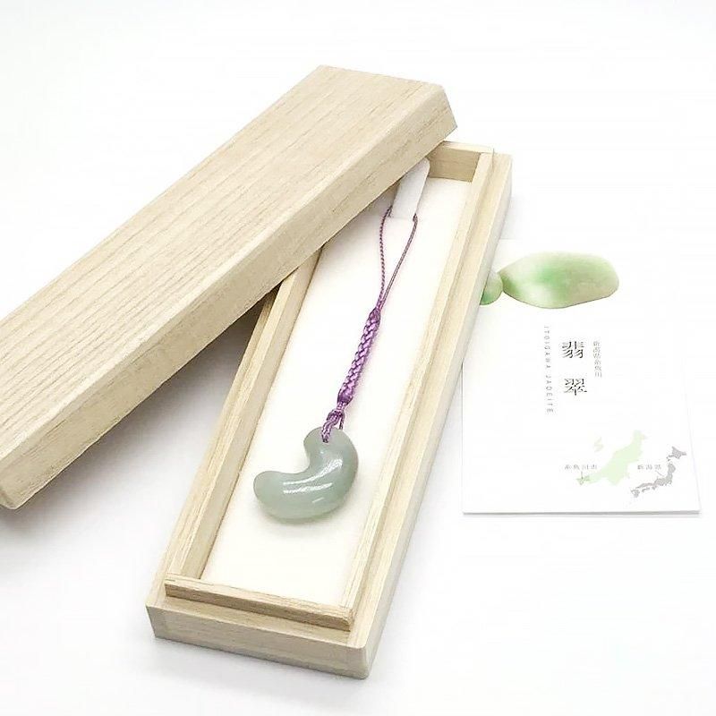 糸魚川翡翠(青翡翠)入りコン沢産 勾玉 巴型 】 | めのうの店川島【公式