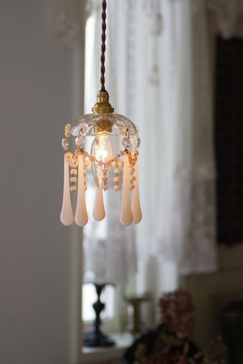 0066fフランスアンティークピンクオパリンガラスドロップミニ