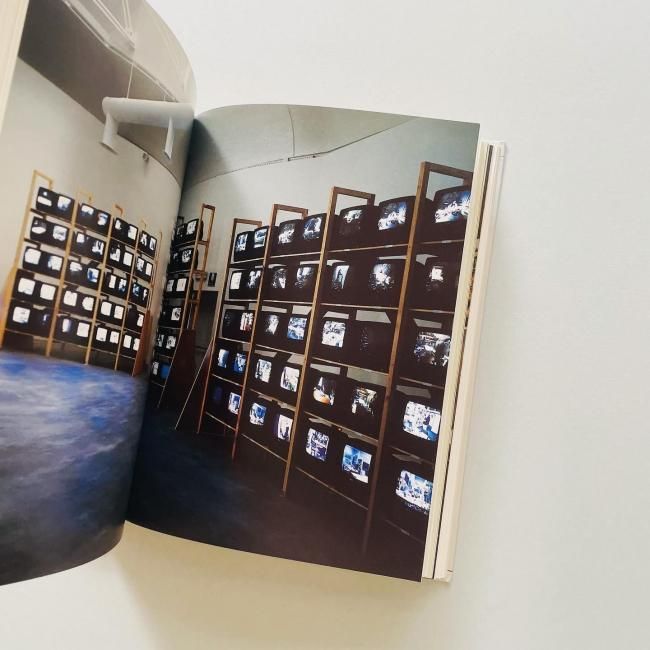 Roth Time: A Dieter Roth Retrospective ディーター・ロス