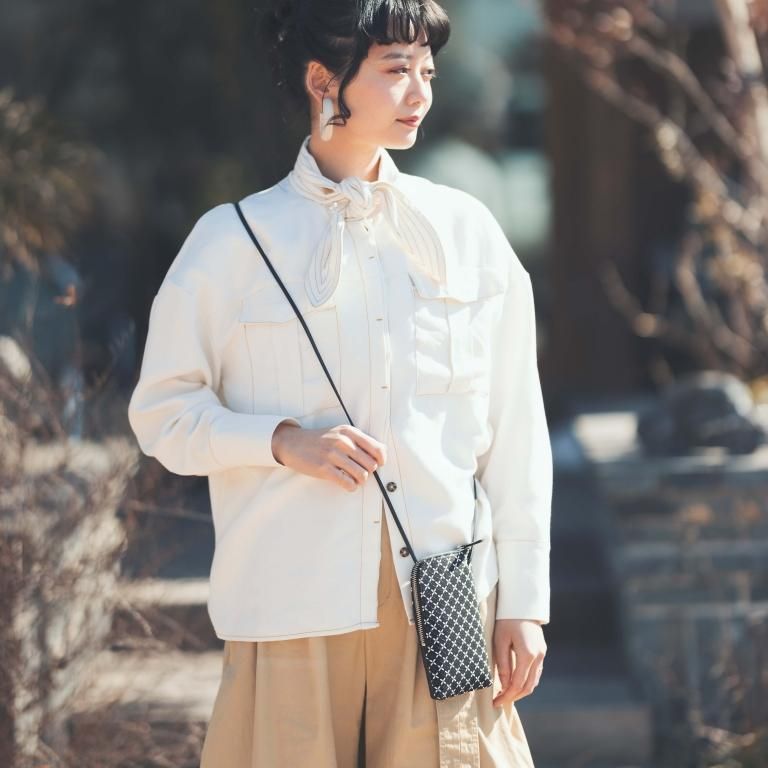 そよか スマホポシェット：印傳屋公式オンラインショップ｜INDEN-YA