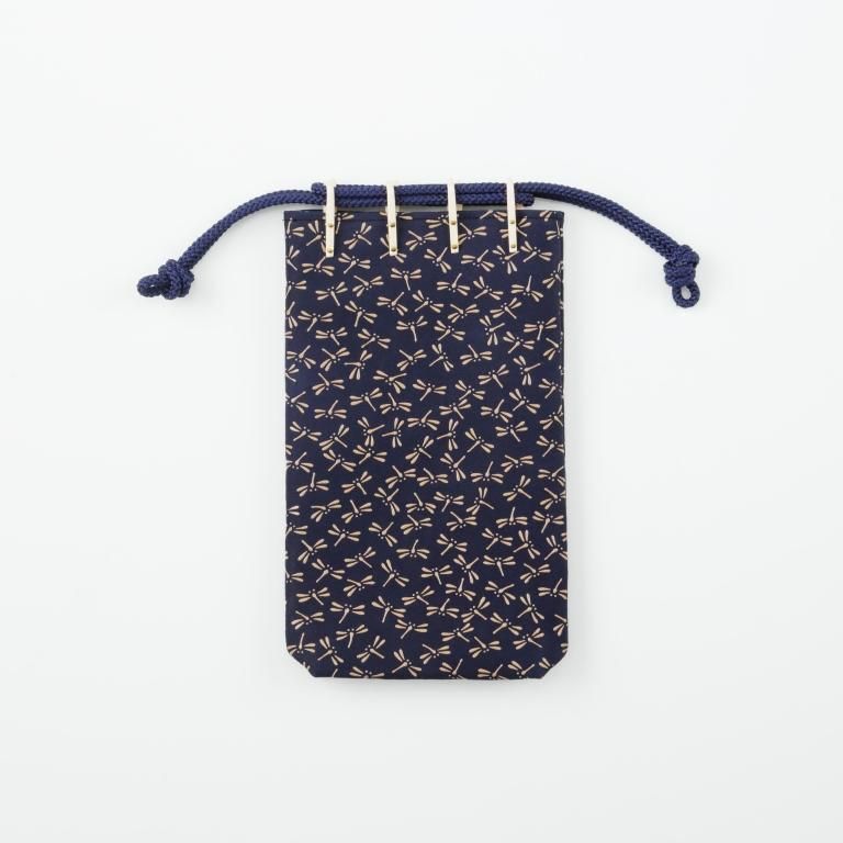 合切袋(小)マチ付［紺地×白漆×とんぼ］：印傳屋公式オンラインショップ