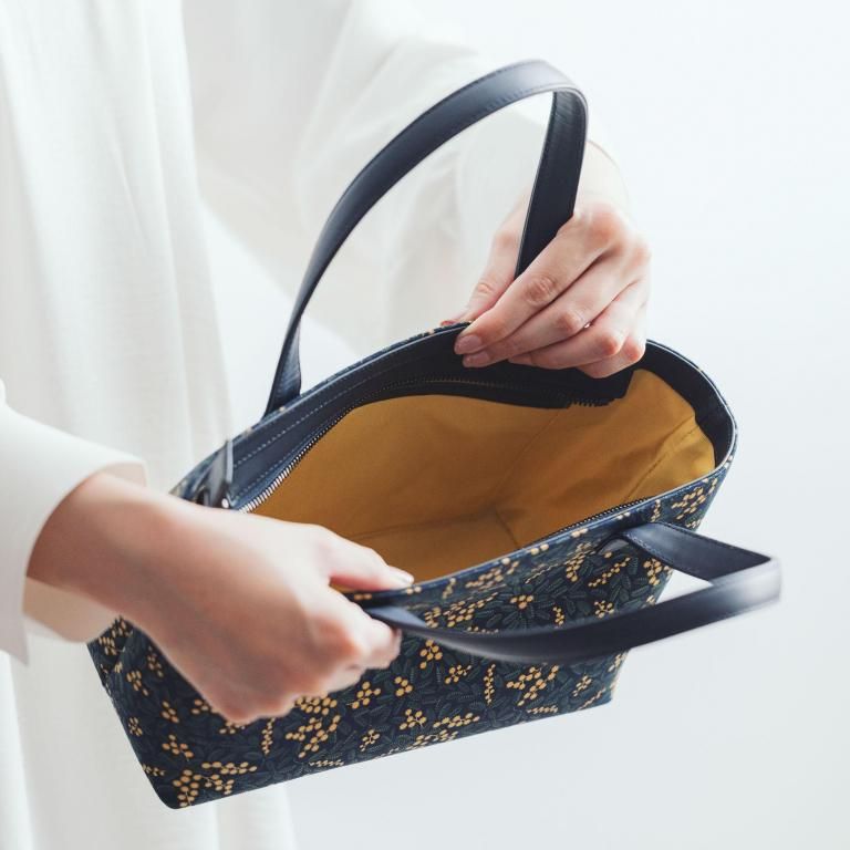 ミモザ模様の印伝 74ハンドバッグ：印傳屋公式オンラインショップ