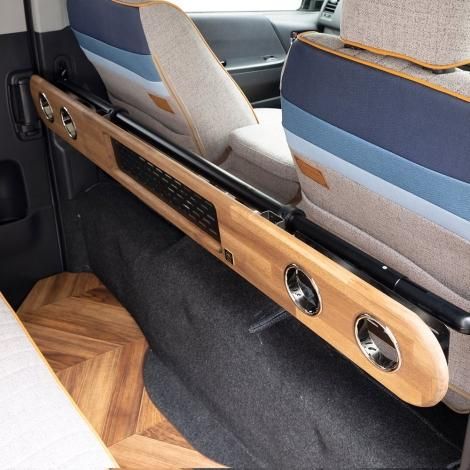 折りたたみ式マルチテーブル | セカンドシートに便利な折りたたみ可能