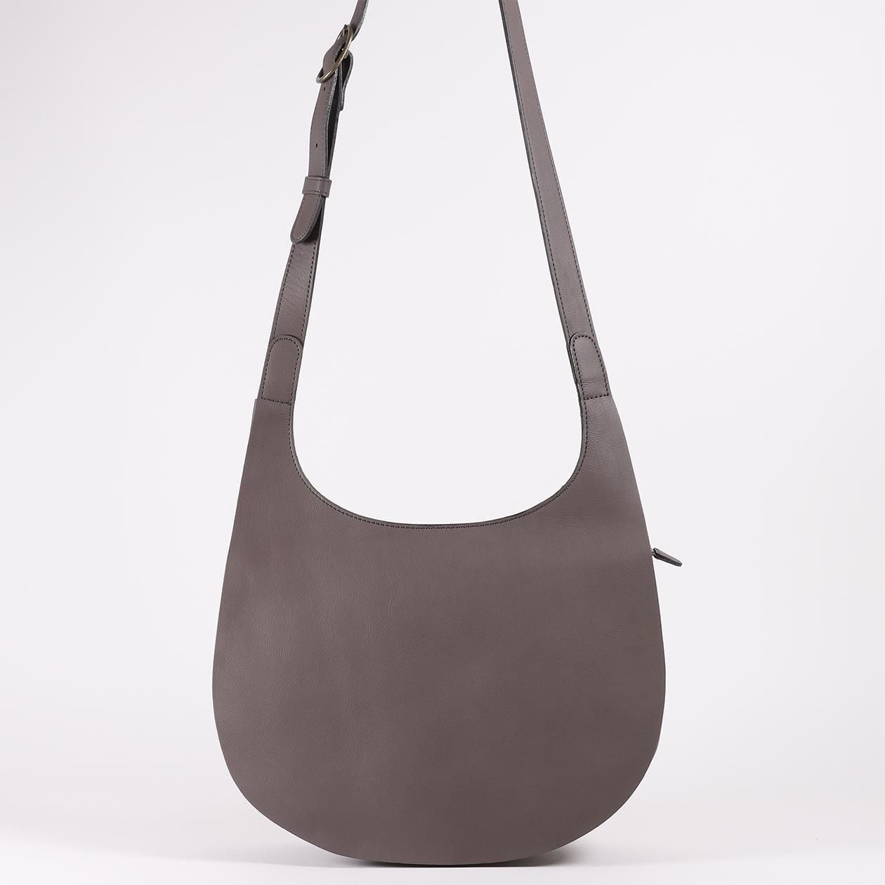 軽量本革ショルダーバッグ | 7464R - B.stuff online store