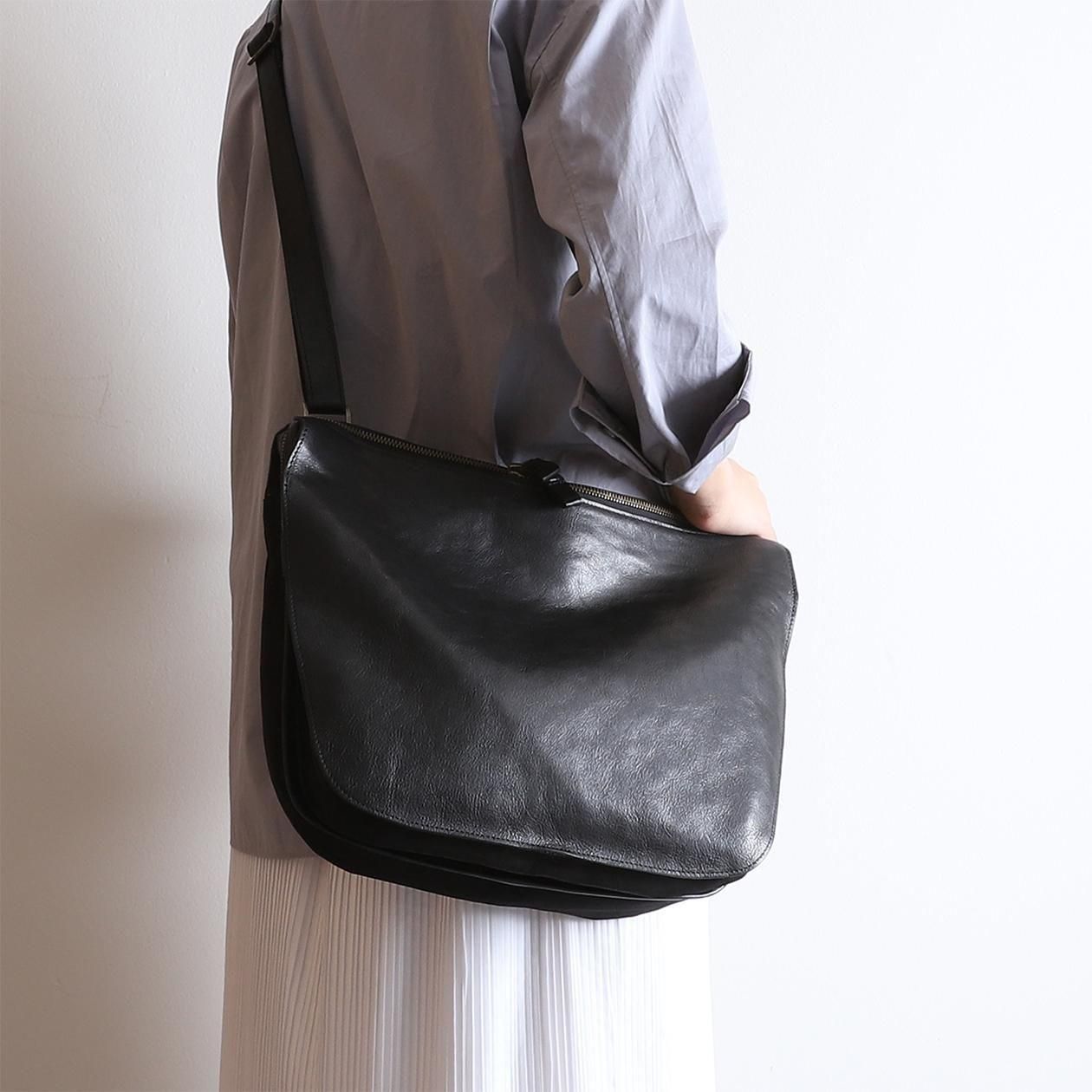 本革ナイロンコンビ ショルダーバッグ大サイズ | 6529R - B.stuff