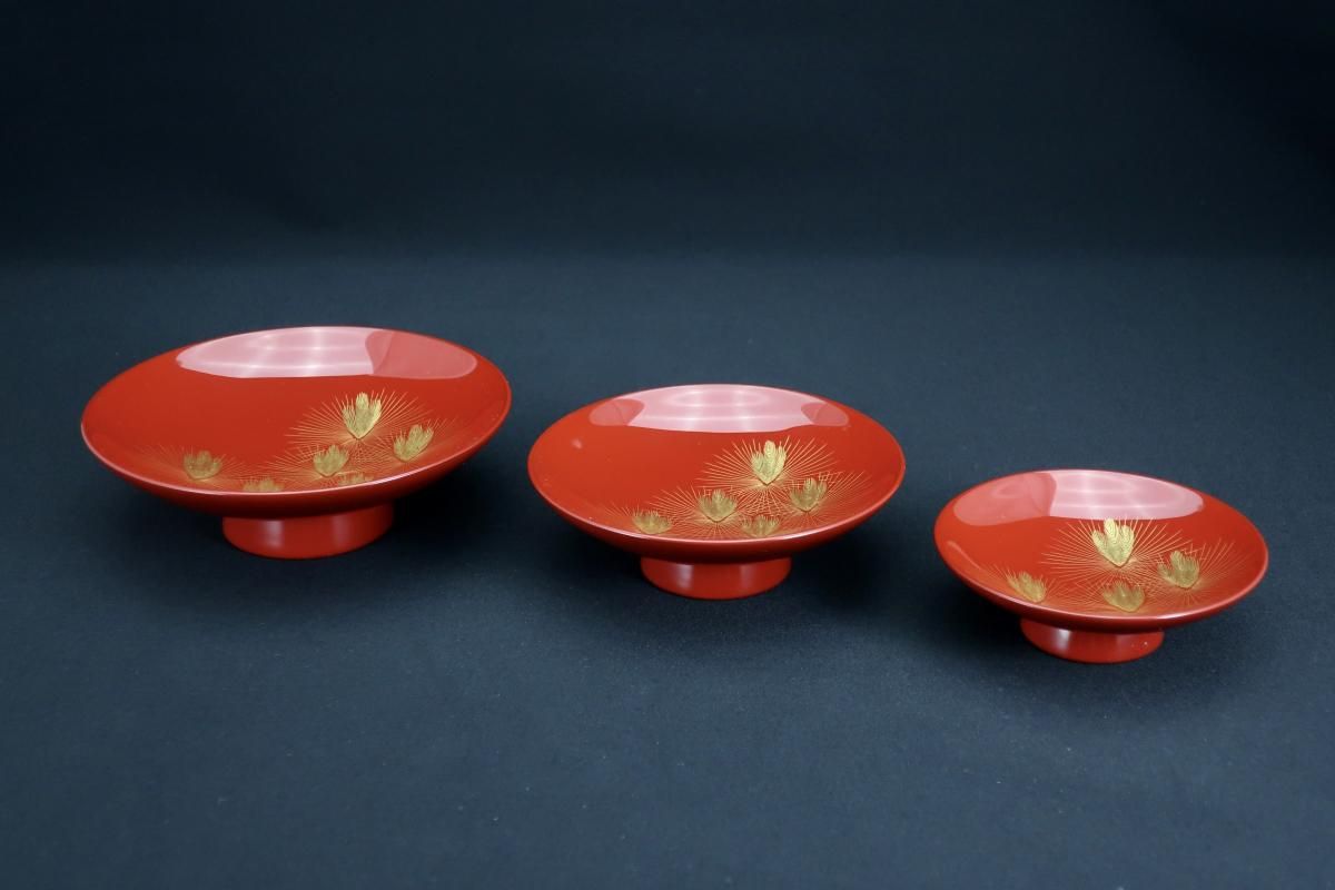 美品】輪島塗 わじま慶塚 扇面に松蒔絵 四段重箱 台付き＆屠蘇器 お重