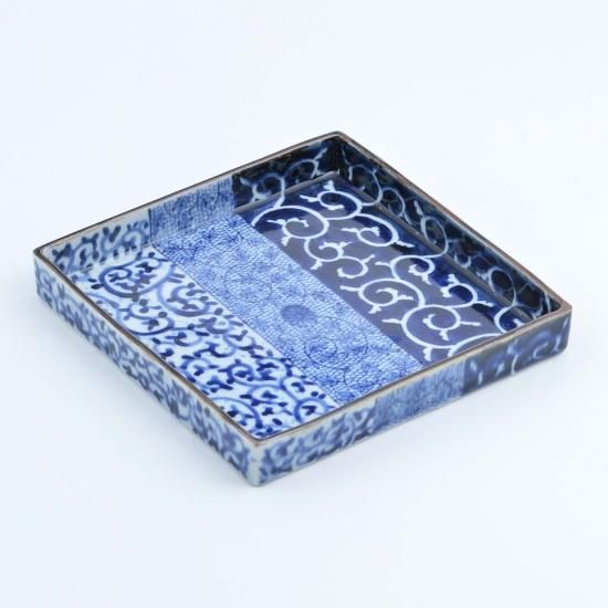 唐草描分け 7寸正角皿 | 福泉窯の美しい器 - 有田焼のまるぶん