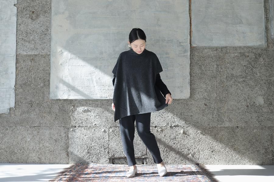 evam eva(エヴァム エヴァ) 【2021aw新作】ヤク ウール ポンチョ / yak