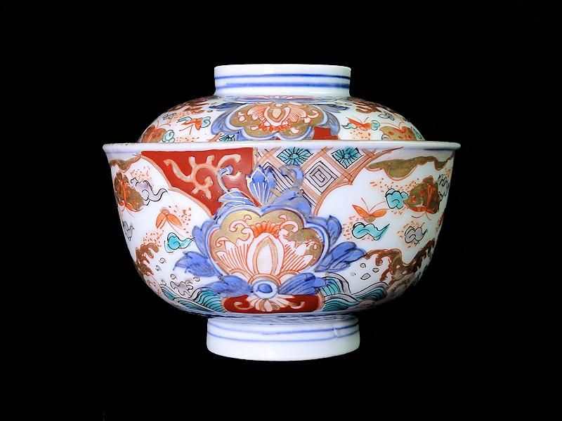 古伊万里 金襴手 菊花四方襷紋 蝶に花図 蓋茶碗