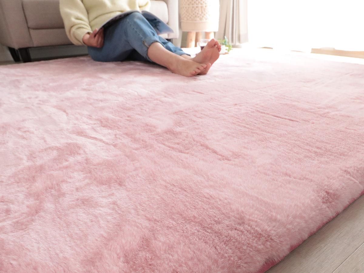厚さ23mmの低反発素材を使用！クッション性抜群のラグ『ケリー2 ピンク