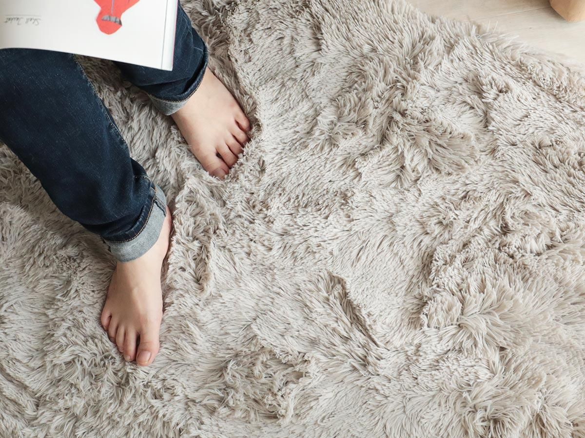 洗える雲ラグ！ふわふわ雲型のおしゃれなシャギーラグ『モクモク