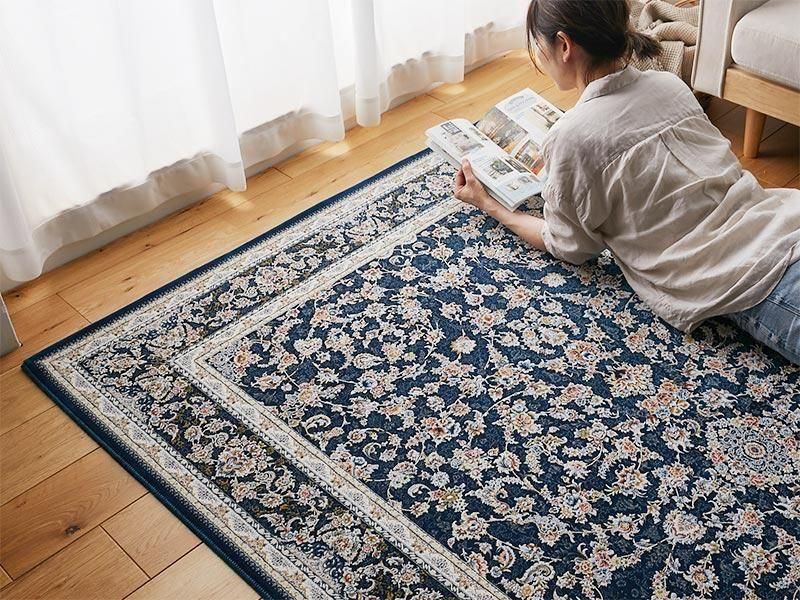 鮮やかな発色と光沢感がある風合いが魅力。世界最高レベルの超高密度で