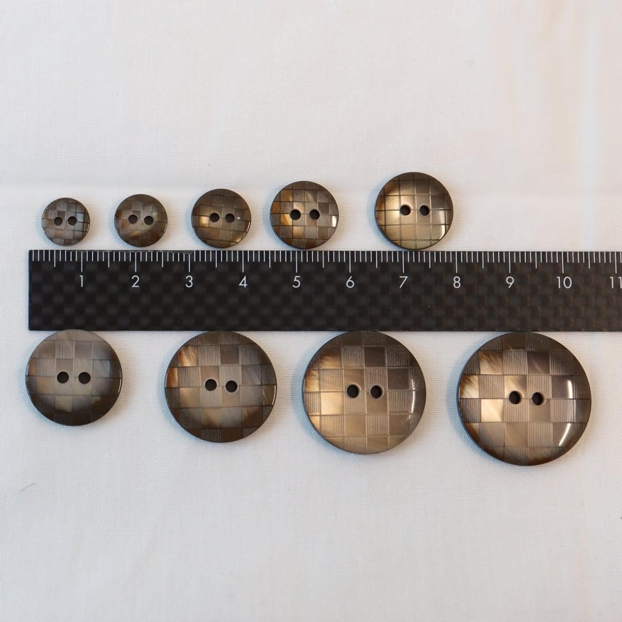 キングシェルボタン 7002 9～25mm - 「ボタンのTSUKASA」ボタン通販の