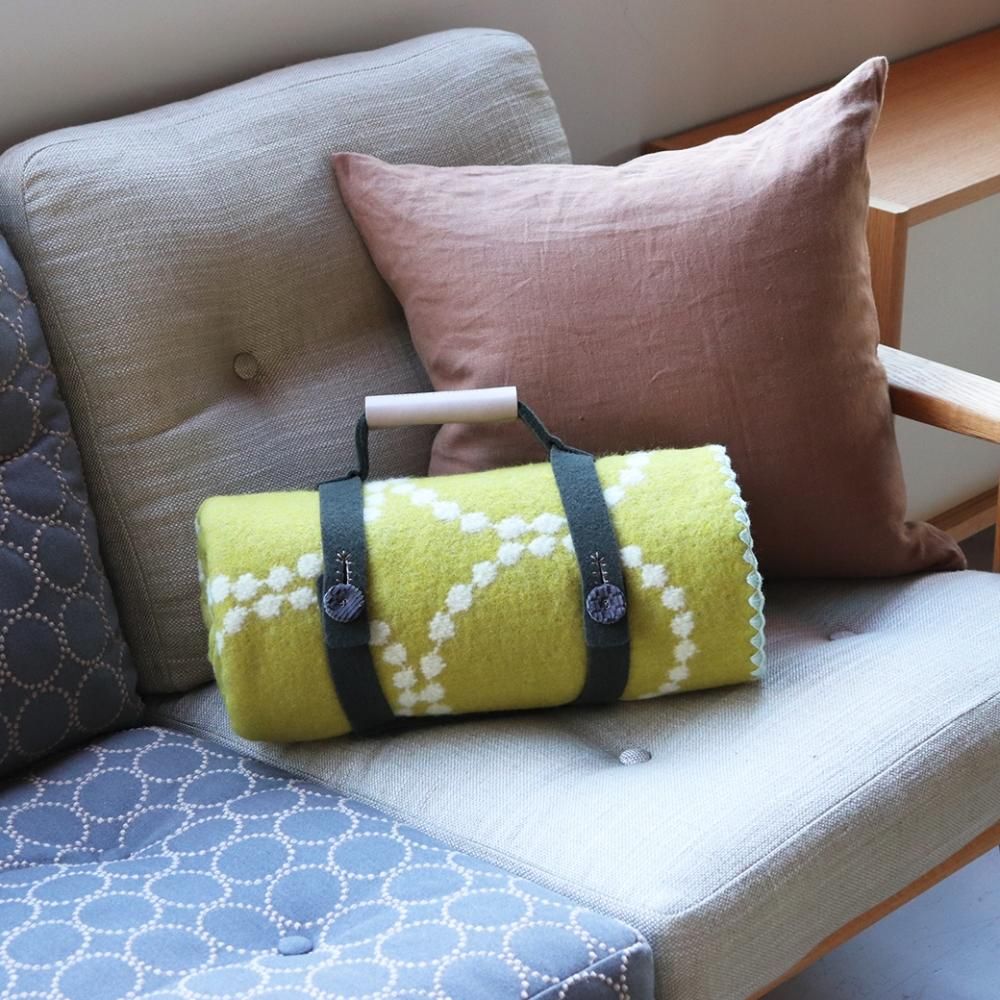 mina perhonen ( ミナ ペルホネン ) / ブランケットホルダー / S・L